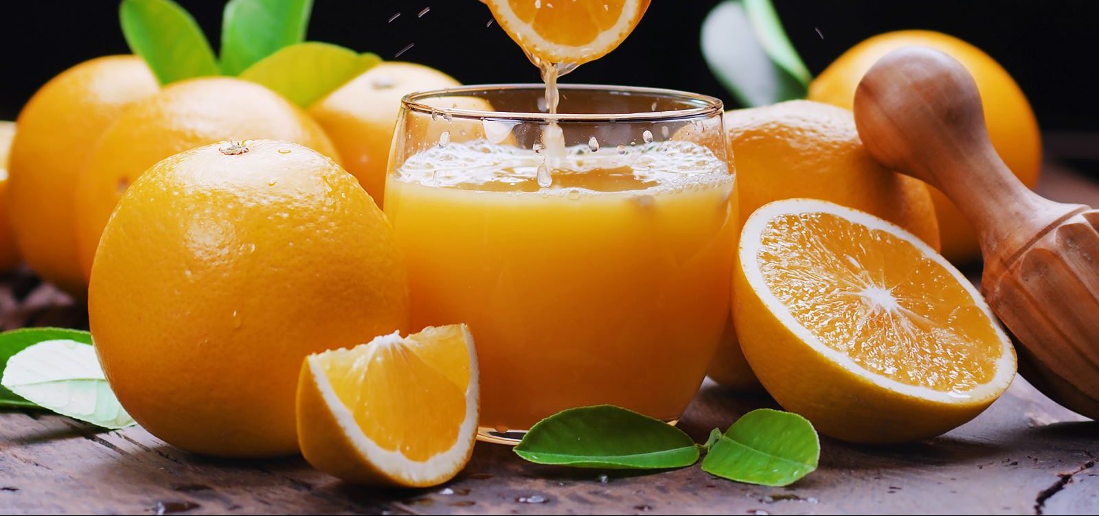 بهترین زمان مصرف آبمیوه برای جذب ویتامین‌ها